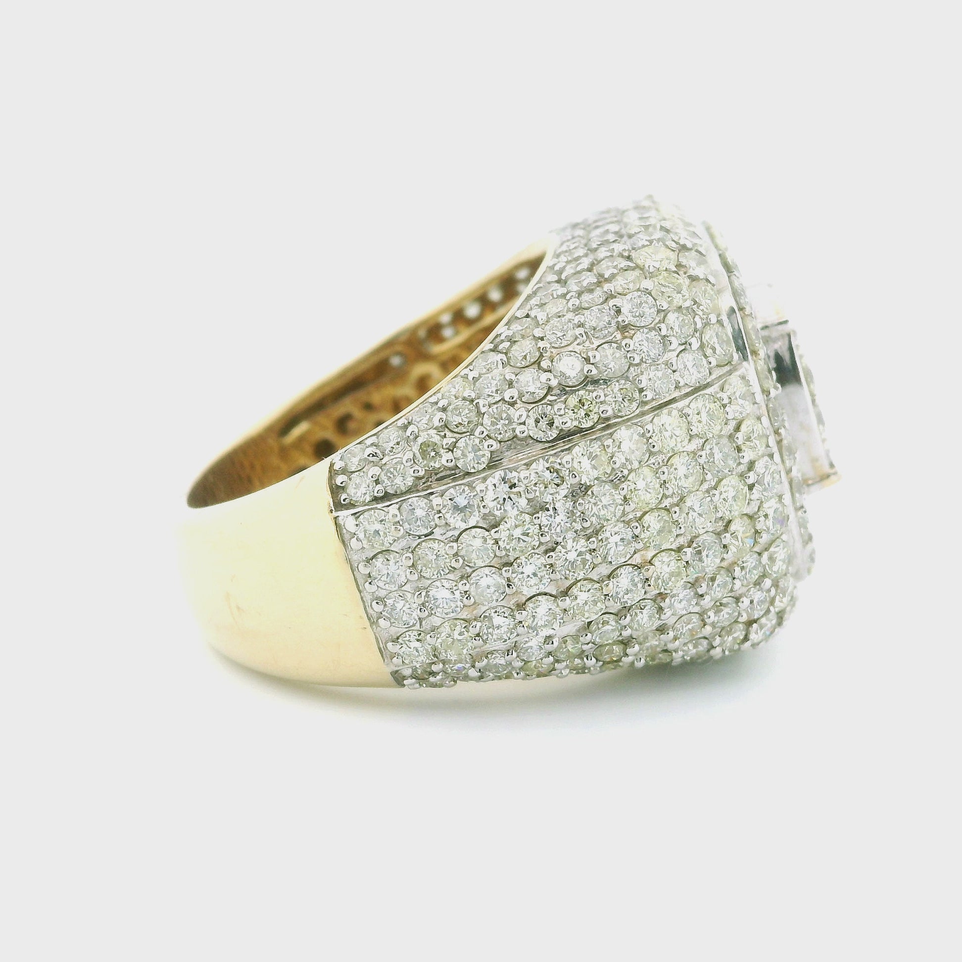 8.12ctw Round-Cut Diamond Men’s Champion Ring in 14K White Gold – Luxury Statement Jewelry