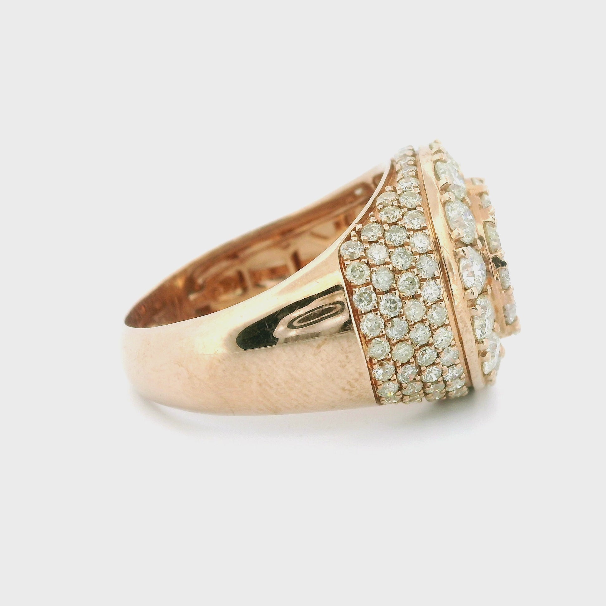 4.61ctw Round-Cut Diamond Men’s Pinky Ring in 10K Gold – Bold Luxury Jewelry