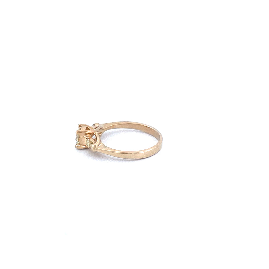 14K Yellow Gold Women's Ring with 0.85CTW Natural White Diamonds